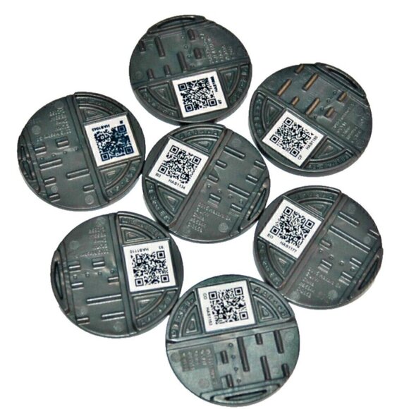 Watch Medals Yokai Yo-Kai 7 Piece Lot Hasbro 2015 Collectors - Picture 4 of 5